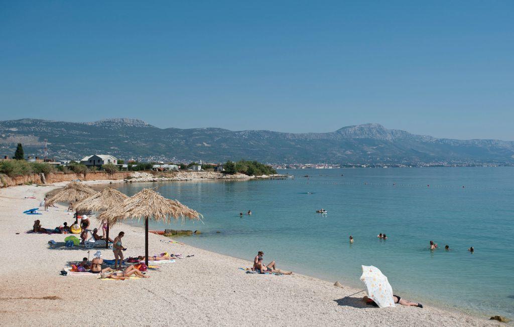 Modern Apartment Near Split & Trogir Kastela Exterior photo